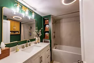 32 Farmington St, Worcester, MA 01603 - Photo 9