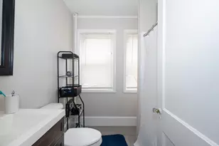 35 Hadwen Ln, Worcester, MA 01609 - Photo 15