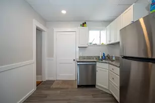 35 Hadwen Ln, Worcester, MA 01609 - Photo 11