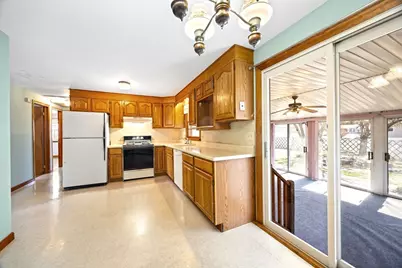 47 Boucher Cir, Chicopee, MA 01020 - Photo 9