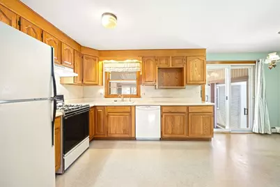 47 Boucher Cir, Chicopee, MA 01020 - Photo 7