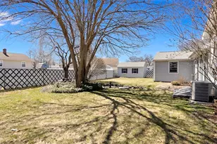 47 Boucher Cir, Chicopee, MA 01020 - Photo 39