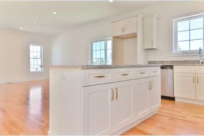 16B Crownshield #16B, Uxbridge, MA 01569 - Photo 7