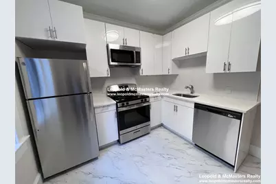 98 Longwood #3, Brookline, MA 02446 - Photo 3