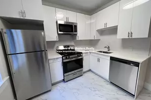 98 Longwood, Brookline, MA 02446 - Photo 3