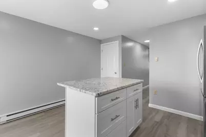 6 Mount Vernon Street #D, Worcester, MA 01605 - Photo 5