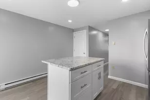 6 Mt Vernon St, Worcester, MA 01605 - Photo 5