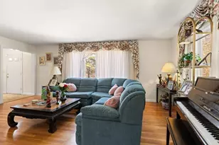726 Blue Hill Ave, Milton, MA 02186 - Photo 9