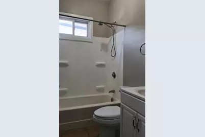 98 County St #B-3S, New Bedford, MA 02744 - Photo 9