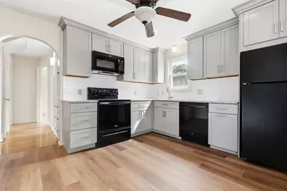 324 Lowel St, Peabody, MA 01960 - Photo 9