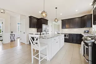 36 Magnolia Way, Bridgewater, MA 02324 - Photo 5