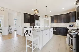 36 Magnolia Way, Bridgewater, MA 02324 - Photo 3