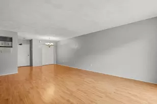 245 Sea St, Quincy, MA 02168 - Photo 3