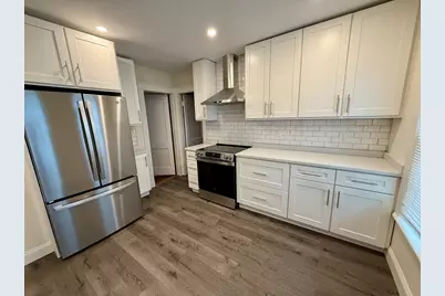 1049 Broadway #1, Somerville, MA 02144 - Photo 5