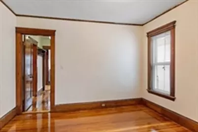 1049 Broadway #1, Somerville, MA 02144 - Photo 9