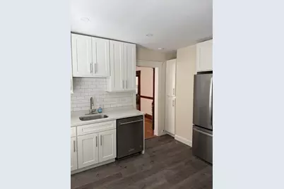 1049 Broadway #1, Somerville, MA 02144 - Photo 7