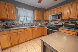 215 Western Ave, Lynn, MA 01904 - Photo 9