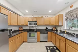 63 Power St, Uxbridge, MA 01569 - Photo 13