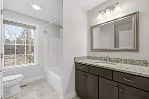 70 Hatfield St, Northampton, MA 01060 - Photo 29