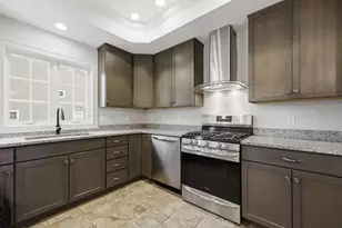 70 Hatfield St, Northampton, MA 01060 - Photo 15