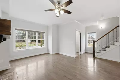 70 Hatfield St #70B, Northampton, MA 01060 - Photo 5