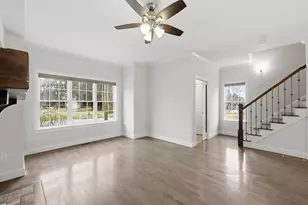 70 Hatfield St, Northampton, MA 01060 - Photo 5