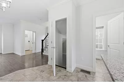 70 Hatfield St #70B, Northampton, MA 01060 - Photo 31