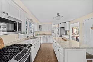 18 Franklin Hunt Rd, Rockland, MA 02370 - Photo 7