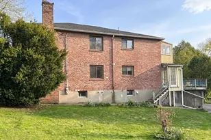 9 Reservoir Rd, Brookline, MA 02467 - Photo 11