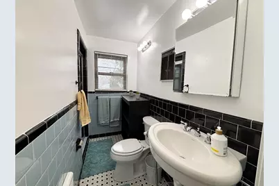 9 Reservoir Rd #2, Brookline, MA 02467 - Photo 9