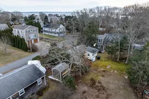 7 Cedar St, Mattapoisett, MA 02739 - Photo 15