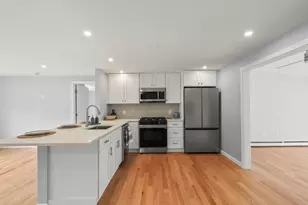 80 Mariner Cir, Barnstable, MA 02635 - Photo 3