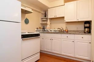 105 Chestnut St, Brookline, MA 02445 - Photo 5