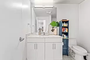 70 Lincoln St, Boston, MA 02111 - Photo 17