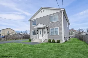 32-34 Clark St, Springfield, MA 01105 - Photo 3