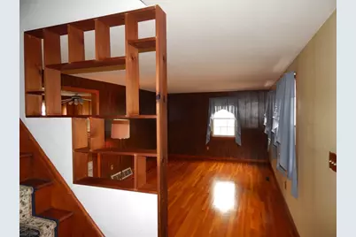 8 Chester St, Montague, MA 01376 - Photo 7