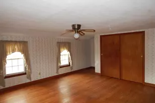 8 Chester St, Montague, MA 01376 - Photo 23