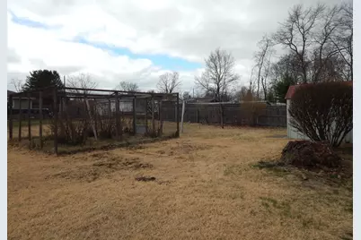 8 Chester St, Montague, MA 01376 - Photo 31