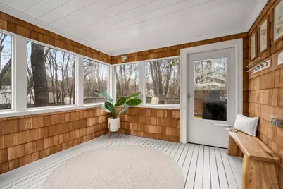 9 Stoneybrook Rd, Burlington, MA 01803 - Photo 13