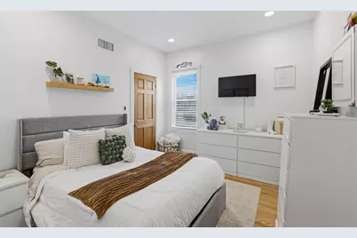 72 Rochambeau, New Bedford, MA 02745 - Photo 13