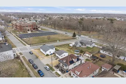 72 Rochambeau, New Bedford, MA 02745 - Photo 31