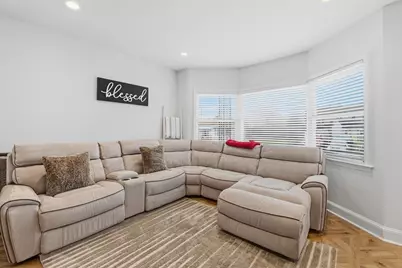 72 Rochambeau, New Bedford, MA 02745 - Photo 3