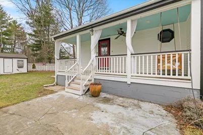 18 Sherman Pl, Woburn, MA 01801 - Photo 5