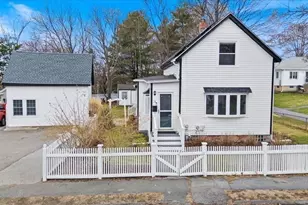 18 Sherman Pl, Woburn, MA 01801 - Photo 5