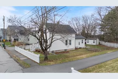 18 Sherman Pl, Woburn, MA 01801 - Photo 35