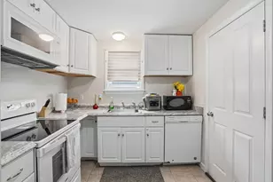 48 N Mill St, Holliston, MA 01746 - Photo 19