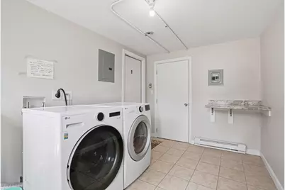 48 N Mill St, Holliston, MA 01746 - Photo 9