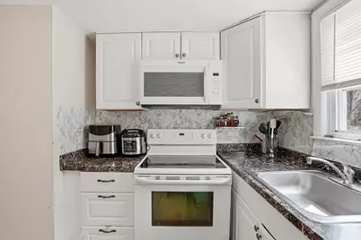 48 N Mill St, Holliston, MA 01746 - Photo 11