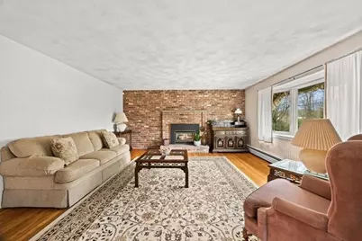 675 Wood St, Swansea, MA 02777 - Photo 5