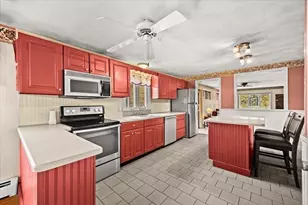 675 Wood St, Swansea, MA 02777 - Photo 9